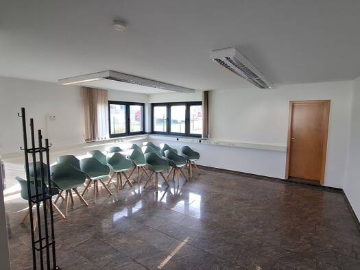 Büro zur Miete provisionsfrei 1.250 € 2,5 Zimmer 75 m² Bürofläche Kapellen Grevenbroich 41516