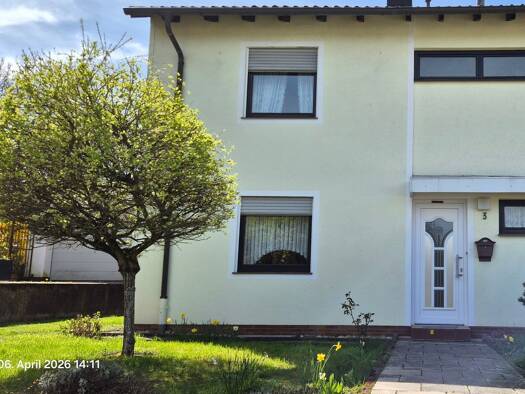 Doppelhaushälfte zur Miete 1.390 € 4 Zimmer 124 m² 394 m² Grundstück frei ab 01.10.2026 Schwalbenweg 3 Elversberg Spiesen-Elversberg 66583