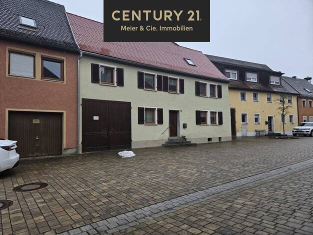 Reihenmittelhaus zum Kauf 249.000 € 10 Zimmer 240 m² 187 m² Grundstück frei ab sofort Ornbau Ornbau 91737