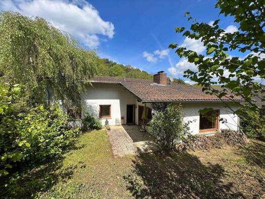 Mehrfamilienhaus zum Kauf 595.000 € 7 Zimmer 210 m² 1.016 m² Grundstück frei ab sofort Rehschneise 39 Pech Wachtberg 53343