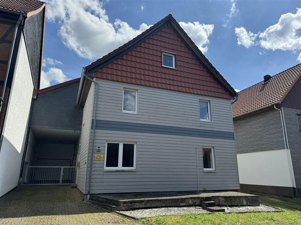 Einfamilienhaus zum Kauf 89.000 € 6 Zimmer 150 m²<br/>Wohnfläche 337 m²<br/>Grundstück ab sofort<br/>Verfügbarkeit Dorste Osterode am Harz 37520