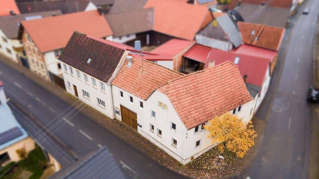 Gastronomie/Hotel zum Kauf 129.000 € 265 m² Gastrofläche 443 m² Grundstück Duttenbrunn Zellingen 97225