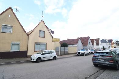 Einfamilienhaus zum Kauf 338.000 € 8 Zimmer 173 m² 418 m² Grundstück Waldsee 67165