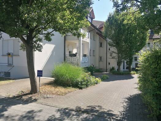 Wohnung zum Kauf provisionsfrei 299.000 € 3 Zimmer 77 m² Geschoss 1/2 frei ab 01.09.2026 Hilzingen 78247