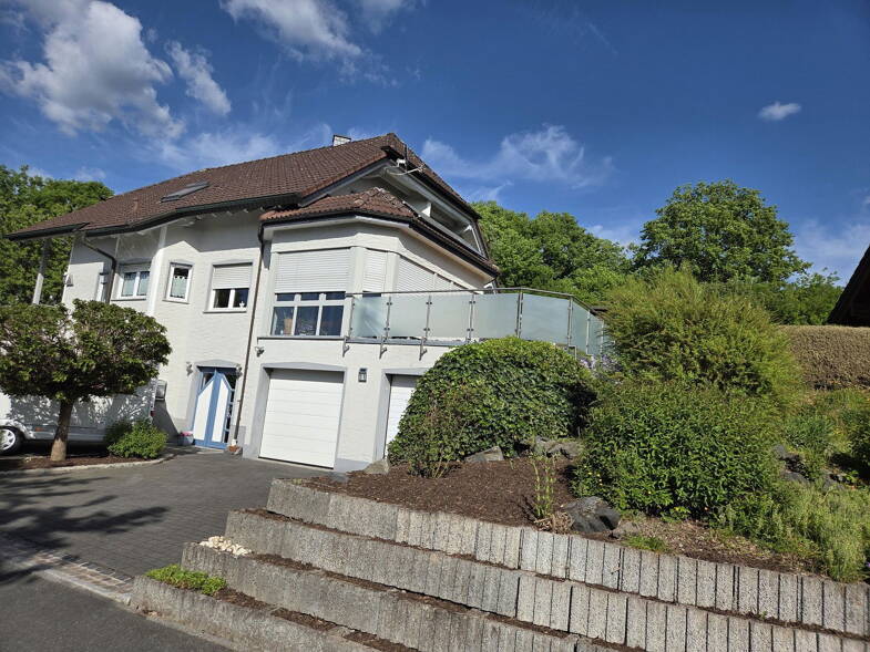Einfamilienhaus zum Kauf provisionsfrei 545.000 € 8 Zimmer 221 m² 849 m² Grundstück Gartenstraße 11 Isselbach Isselbach 65558