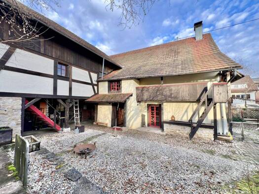 Haus zum Kauf 247.000 € 6 Zimmer 120 m² 1.311 m² Grundstück frei ab 01.04.2026 Untermettingen Ühlingen-Birkendorf 79777