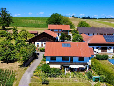 Bauernhaus zum Kauf 2.200.000 € 14,5 Zimmer 457 m² 69.550 m² Grundstück Berg Kirchdorf 83527