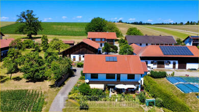 Bauernhaus zum Kauf 2.200.000 € 14,5 Zimmer 457 m² 69.550 m² Grundstück Berg Kirchdorf 83527