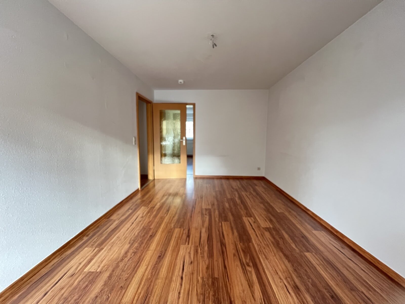 Wohnung zur Miete 250 € 2 Zimmer 48 m²<br/>Wohnfläche 1.<br/>Geschoss 16.03.2025<br/>Verfügbarkeit Grünband 8 Bernsdorf 425 Chemnitz 09126