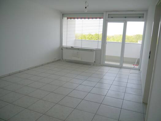 Wohnung zur Miete 1.250 € 3 Zimmer 89 m² Geschoss 7/8 frei ab 01.04.2026 Urbach Köln 51145