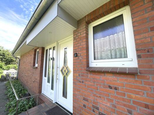 Einfamilienhaus zum Kauf 399.000 € 6 Zimmer 150 m² 709 m² Grundstück frei ab 01.03.2027 Grillenweg 4 Trappenkamp 24610