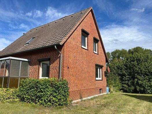 Einfamilienhaus zum Kauf 215.000 € 6 Zimmer 120 m² frei ab sofort Hohnstorf Hohnstorf (Elbe) 21522