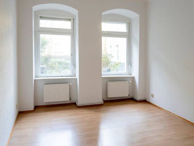 Wohnung zum Kauf 349.000 € 2 Zimmer 75,9 m² EG Driesener Straße 29 Prenzlauer Berg Berlin 10439