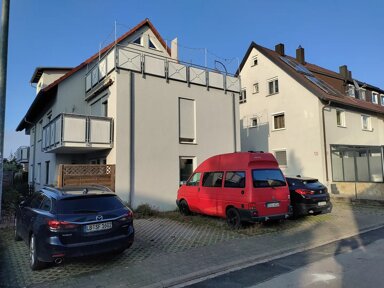 Wohnung zur Miete 950 € 4 Zimmer 101 m² 2 Geschosse Hölderlinstraße Kirchheim am Neckar 74366