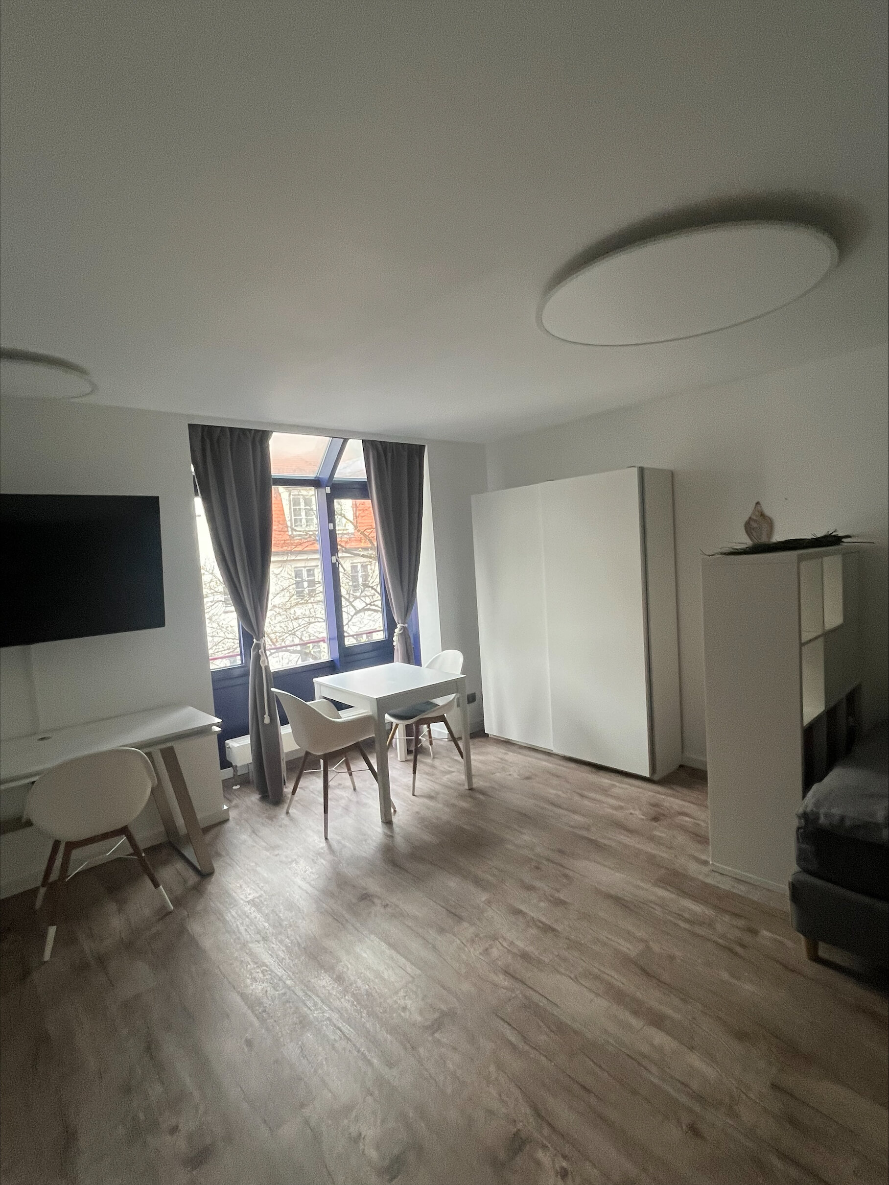 Wohnung zur Miete 1.250 € 1 Zimmer 38,2 m²<br/>Wohnfläche 4.<br/>Geschoss Dom Pedro München 80637