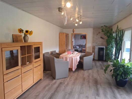 Haus zum Kauf 250.000 € 5 Zimmer 135,7 m² 1.029 m² Grundstück frei ab 01.02.2027 Eiterhagen Söhrewald 34320