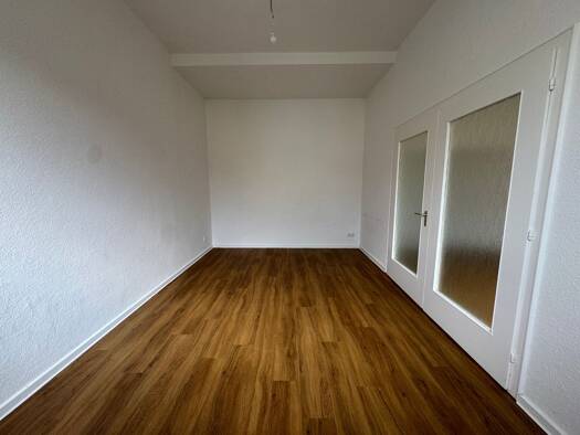 Wohnung zur Miete 450 € 3 Zimmer 75 m² frei ab sofort An der Allee 16 Mitte Bremerhaven 27568