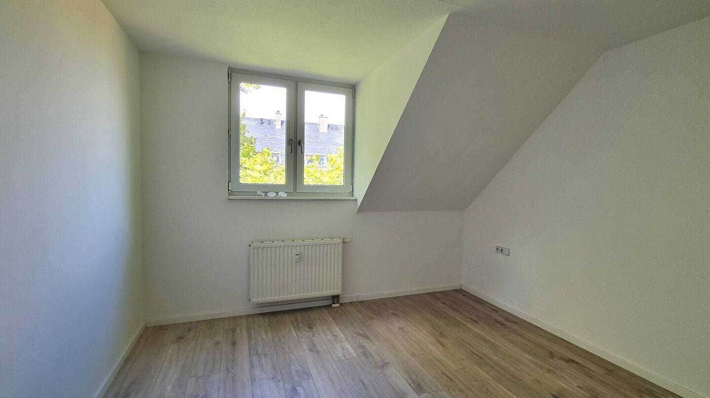 Property thumbnail 12