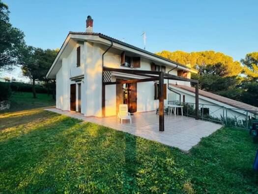 Einfamilienhaus zum Kauf 900.000 € 6 Zimmer 300 m² 25.000 m² Grundstück Castagneto Carducci 57022