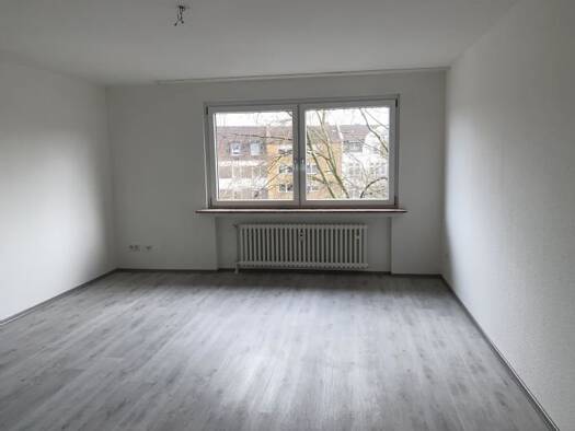 Wohnung zur Miete 540 € 2 Zimmer 74 m² 6. Geschoss Hamborner Altmarkt 1-3 Alt-Hamborn Duisburg 47166