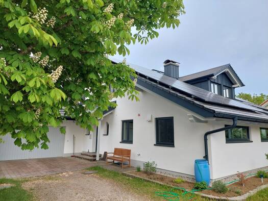 Wohnung zur Miete 1.300 € 3 Zimmer 108,6 m² Geschoss 1/2 frei ab sofort Pflugdorf Vilgertshofen 86946