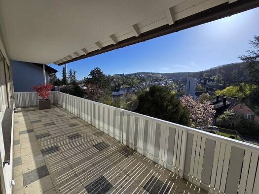 Wohnung zur Miete 1.500 € 3,5 Zimmer 122 m² 2. Geschoss Ost Stuttgart Stuttgart-Ost 70186