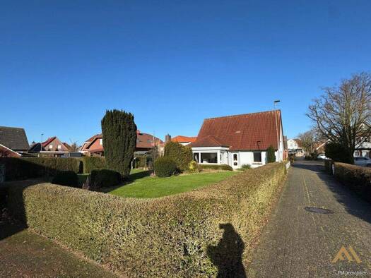 Mehrfamilienhaus zum Kauf 298.000 € 157 m² 657 m² Grundstück Carolinensiel 26409