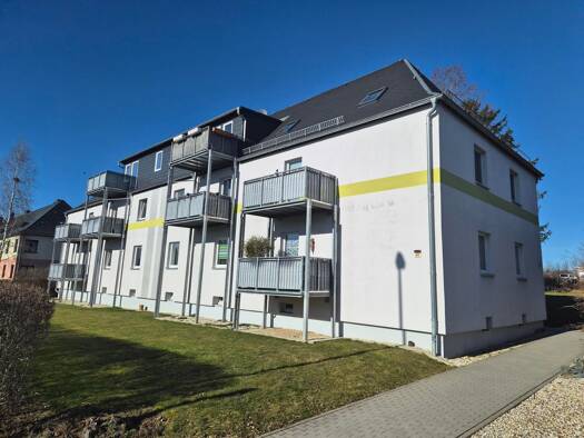 Wohnung zur Miete 639 € 3 Zimmer 72 m² EG frei ab 01.10.2026 Herlasgrüner Straße 40 Treuen Treuen 08233