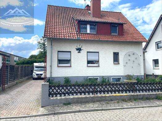 Einfamilienhaus zum Kauf 199.000 € 6 Zimmer 130 m² 767 m² Grundstück Patschkauer Straße 10 Einbeck Einbeck 37574