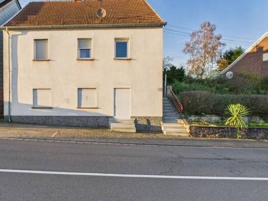 Einfamilienhaus zum Kauf 149.000 € 4,5 Zimmer 102 m² 677 m² Grundstück Wemmetsweiler Merchweiler 66589