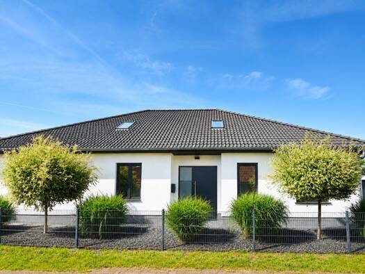Einfamilienhaus zum Kauf 530.000 € 6 Zimmer 230 m² 766 m² Grundstück Lachendorf 29331