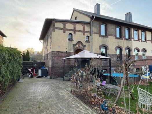 Doppelhaushälfte zum Kauf 320.000 € 5 Zimmer 95 m² 390 m² Grundstück Hochlarmark Recklinghausen 45661