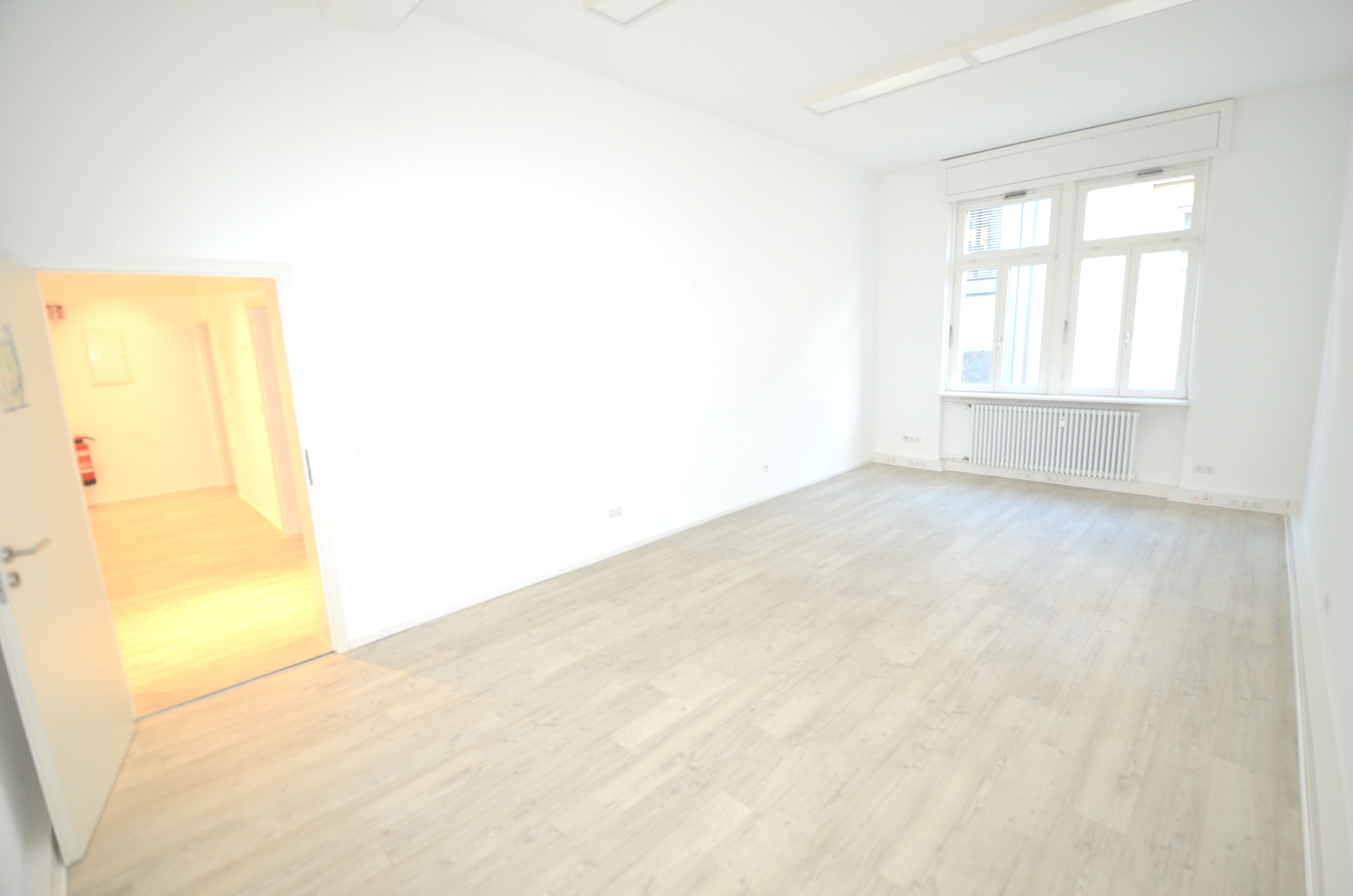 Büro-/Praxisfläche zur Miete 1.400 € 3 Zimmer 103 m²<br/>Bürofläche Innenstadt - West - Östlicher Teil Karlsruhe 76133