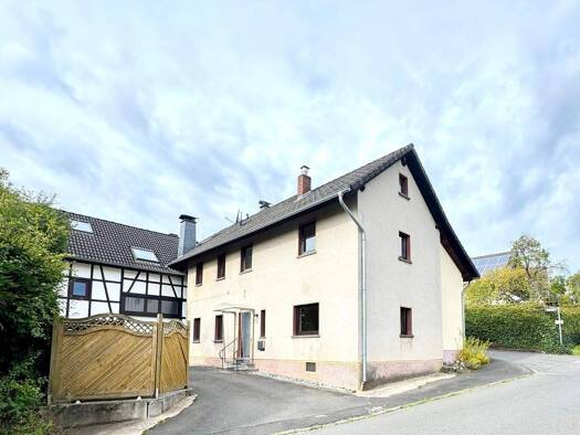 Haus zum Kauf als Kapitalanlage geeignet 185.000 € 4 Zimmer 119 m² 216 m² Grundstück Heltenstraße 5 Reetz Blankenheim 53945