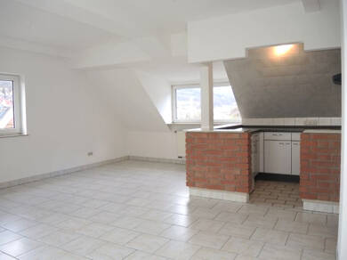 Wohnung zur Miete 395 € 2 Zimmer Dachgeschoss, 1. Geschoss frei ab sofort Am Felsenkeller 4 Bad Brückenau Bad Brückenau 97769