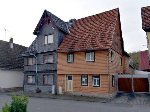 Doppelhaushälfte zum Kauf 80.000 € 5 Zimmer 125 m² 407 m² Grundstück Schwarza 98547