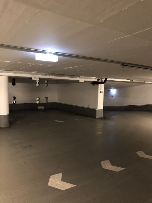 Tiefgaragenstellplatz zur Miete provisionsfrei 70 € Karolinenstraße 86 Südstadt 30 Fürth 90763