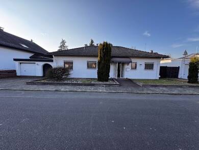 Bungalow zum Kauf 498.000 € 4 Zimmer 130,7 m² 587 m² Grundstück Schaafheim Schaafheim 64850
