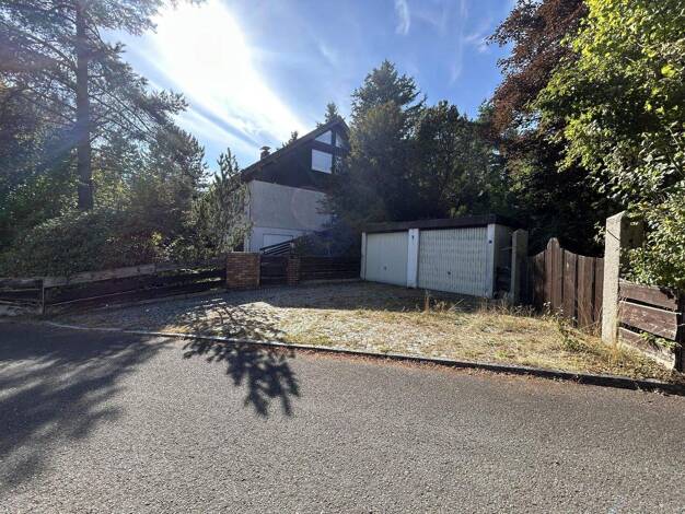 Haus zum Kauf 368.000 € 10 Zimmer 265 m² 3.367 m² Grundstück frei ab sofort Rehau 95111