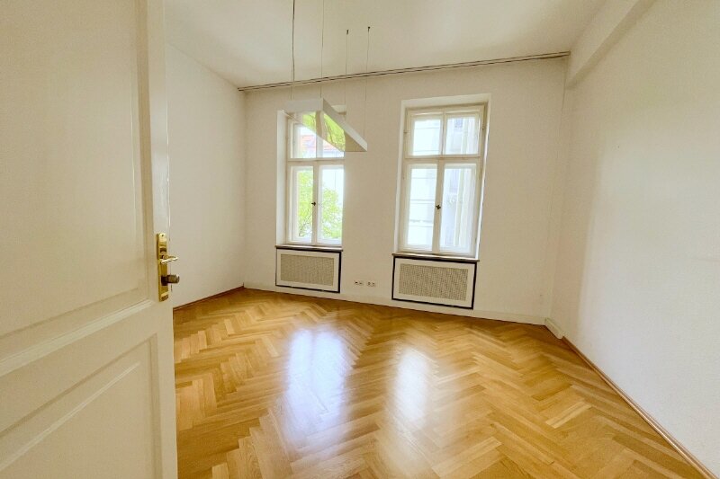 Bürofläche zur Miete provisionsfrei 24,50 € 335 m²<br/>Bürofläche ab 335 m²<br/>Teilbarkeit Englischer Garten Süd München 80538