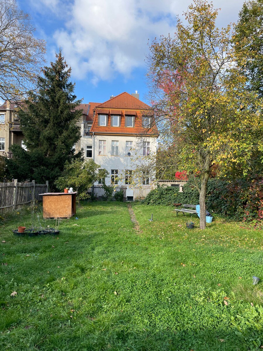 Mehrfamilienhaus zum Kauf 385.000 € 358 m²<br/>Wohnfläche 709 m²<br/>Grundstück ab sofort<br/>Verfügbarkeit Naumburg Naumburg 06618