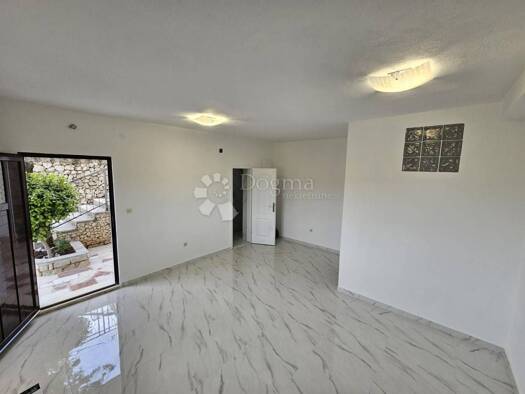 Wohnung zum Kauf 220.000 € 2 Zimmer 90 m² Geschoss 1/2 Miševac, Trogir Trogir 21220