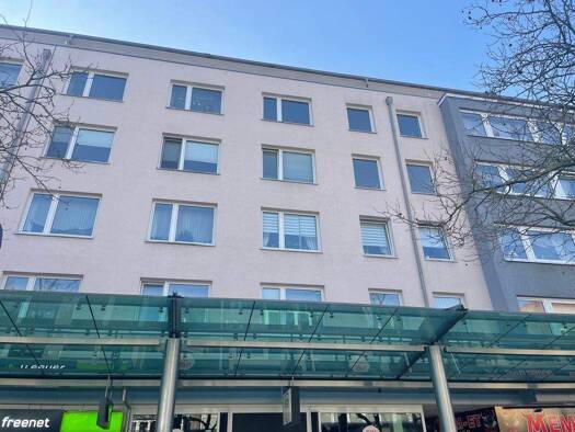 Wohnung zur Miete 1.046 € 3 Zimmer 98 m² 1. Geschoss frei ab sofort Mitte Bremerhaven 27568