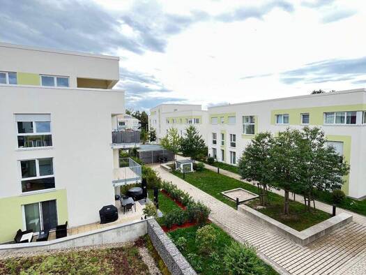 Wohnung zur Miete 1.055 € 3 Zimmer 84,2 m² 1. Geschoss frei ab 01.02.2026 Karl-Hubbuch-Str. 3 Rastatt 76437