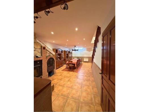 Chalet zum Kauf 355.000 € 5 Zimmer 225 m² Burgos 09007