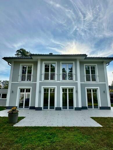 Villa zum Kauf provisionsfrei 1.390.000 € 7 Zimmer 230 m² 972 m² Grundstück frei ab sofort Grimmelshausenstraße 23 A Kladow Berlin 14089