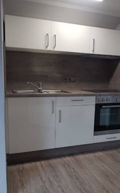 Wohnung zur Miete 450 € 2 Zimmer 60 m² Dachgeschoss, 3. Geschoss frei ab 01.09.2025 Gotthards Nüsttal 36167