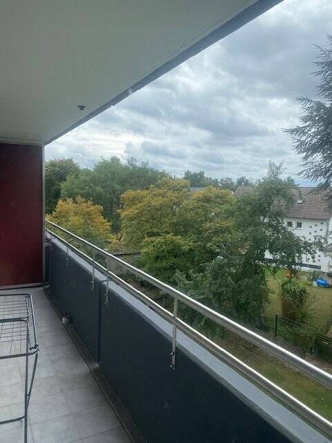 Wohnung zum Kauf 139.900 € 2,5 Zimmer 62,3 m²<br/>Wohnfläche 2.<br/>Geschoss ab sofort<br/>Verfügbarkeit Kahl am Main 63796