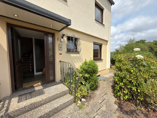 Doppelhaushälfte zum Kauf 469.000 € 1 Zimmer 124,4 m² 348 m² Grundstück frei ab sofort Anwanden Zirndorf 90513