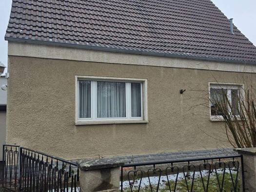 Einfamilienhaus zum Kauf 198.000 € 5 Zimmer 115 m² 644 m² Grundstück frei ab 01.03.2026 Aschersleben 06449